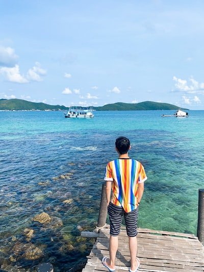 Comment organiser une nuit romantique pour couple dans une chambre d'hôtel ?